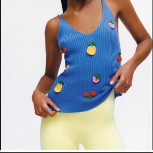 ZARA embroidered fruit Rib Top Bleu size M